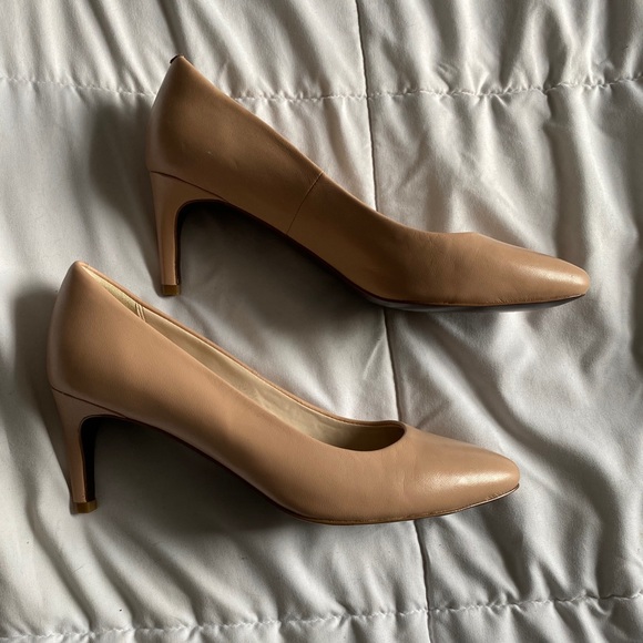 Nude Cole Haan Pumps - Picture 3 of 4